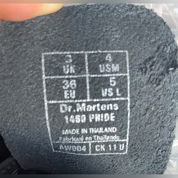 New Dr Martens 1460 FOR PRIDE SMOOTH LEATHER LACE UP BOOTS Size 5 - Picture 8 of 8